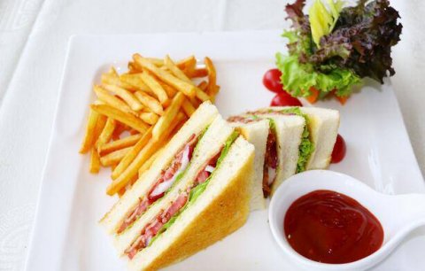 超清鸡蛋火腿三明治图片