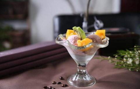 <b>好看的冰淇淋图片素材</b>