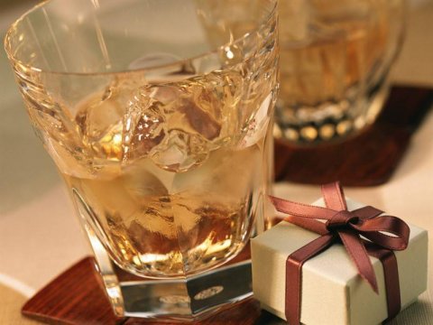 聚餐必备酒水饮品美食图片